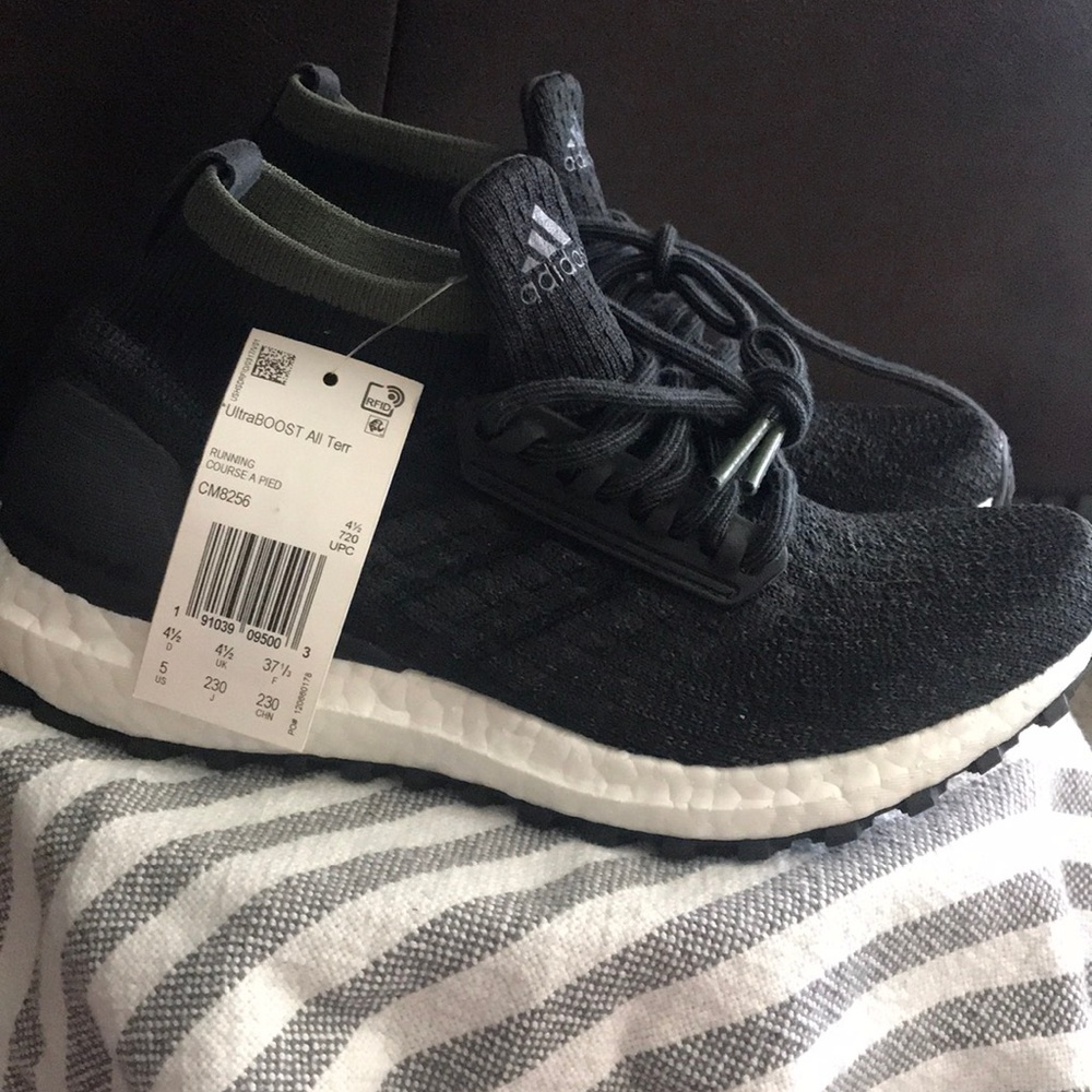NWT MEN ADIDAS UltraBOOST All Terr